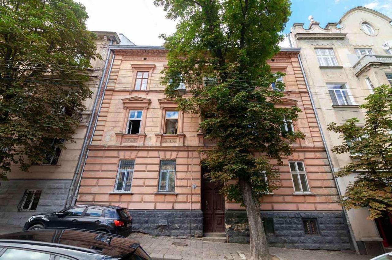 Lovely Apartment On Drahomanova Street Lviv Exterior photo